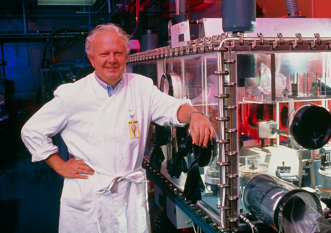 Dr Lothar Koch,ETUI nuclear chemist