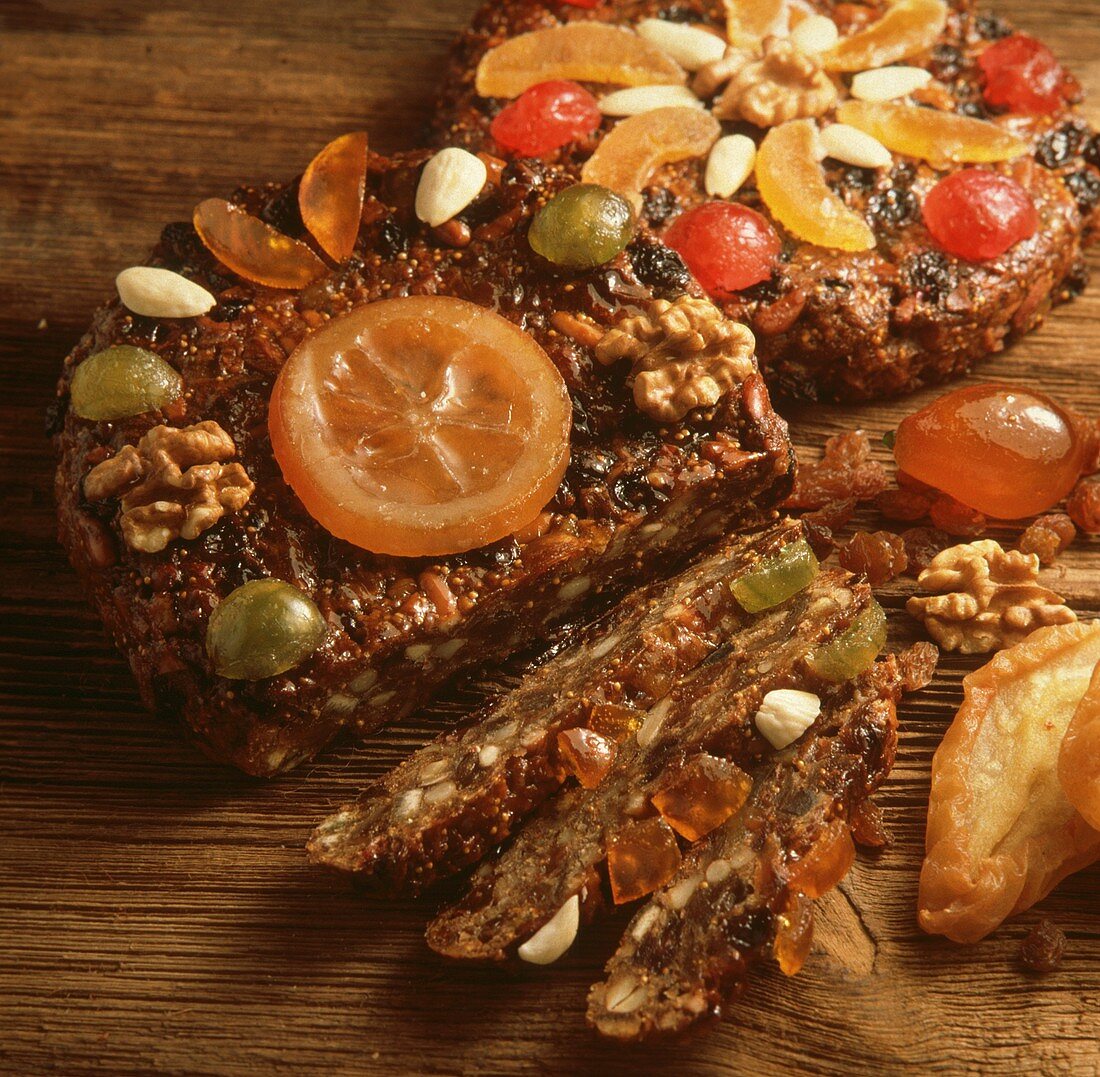 Zelten (S. Tyrolean fruit bread with nuts, almonds, fruit)