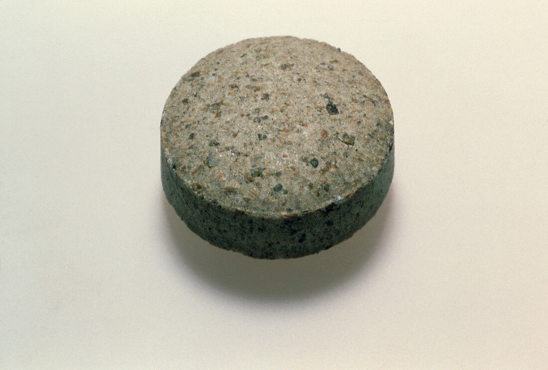 A seaweed (kelp) pill containing iodine