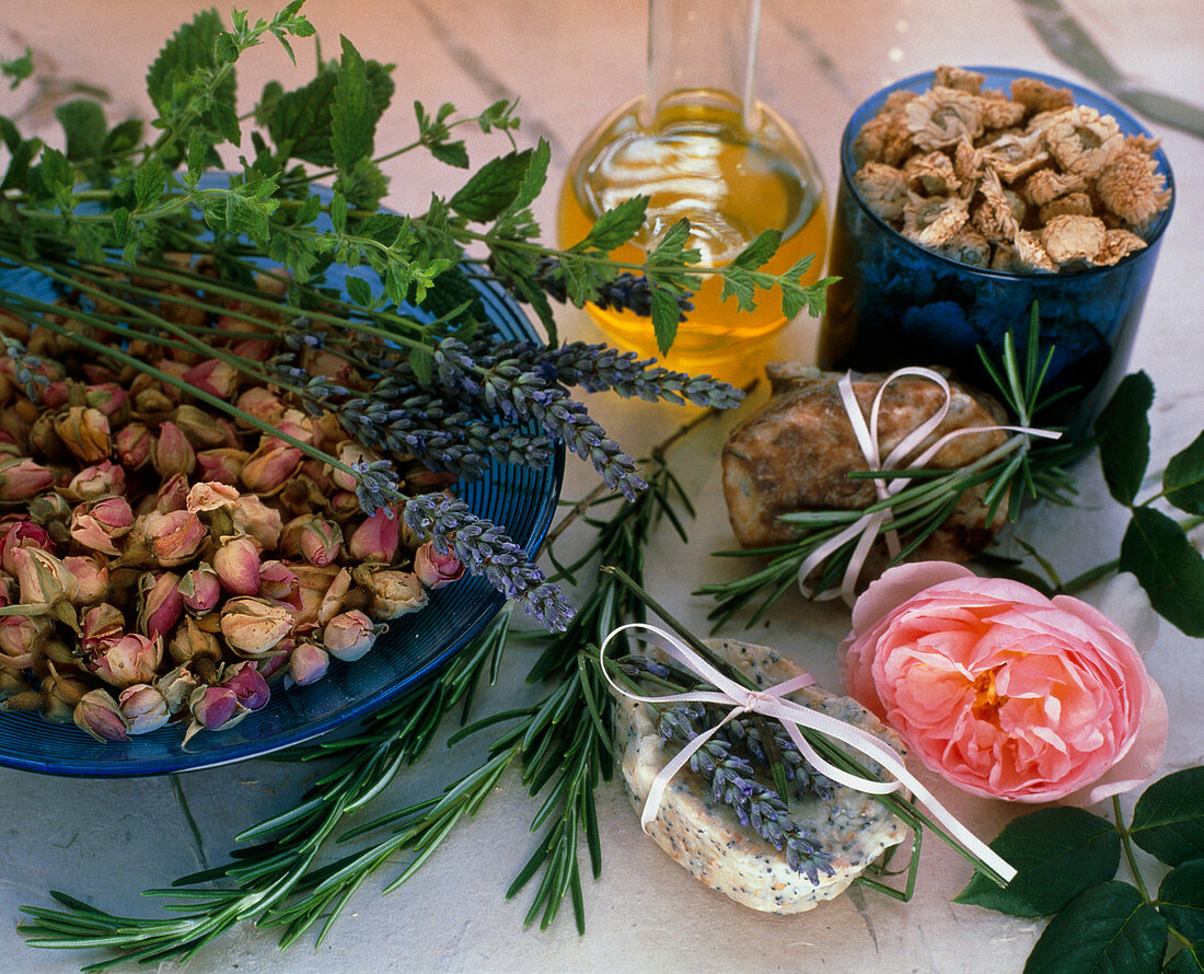 Aromatherapy ingredients