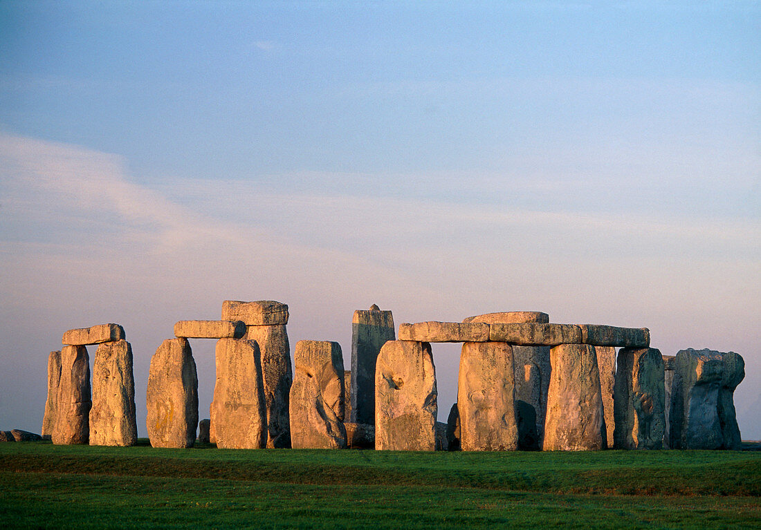Stonehenge standing stones