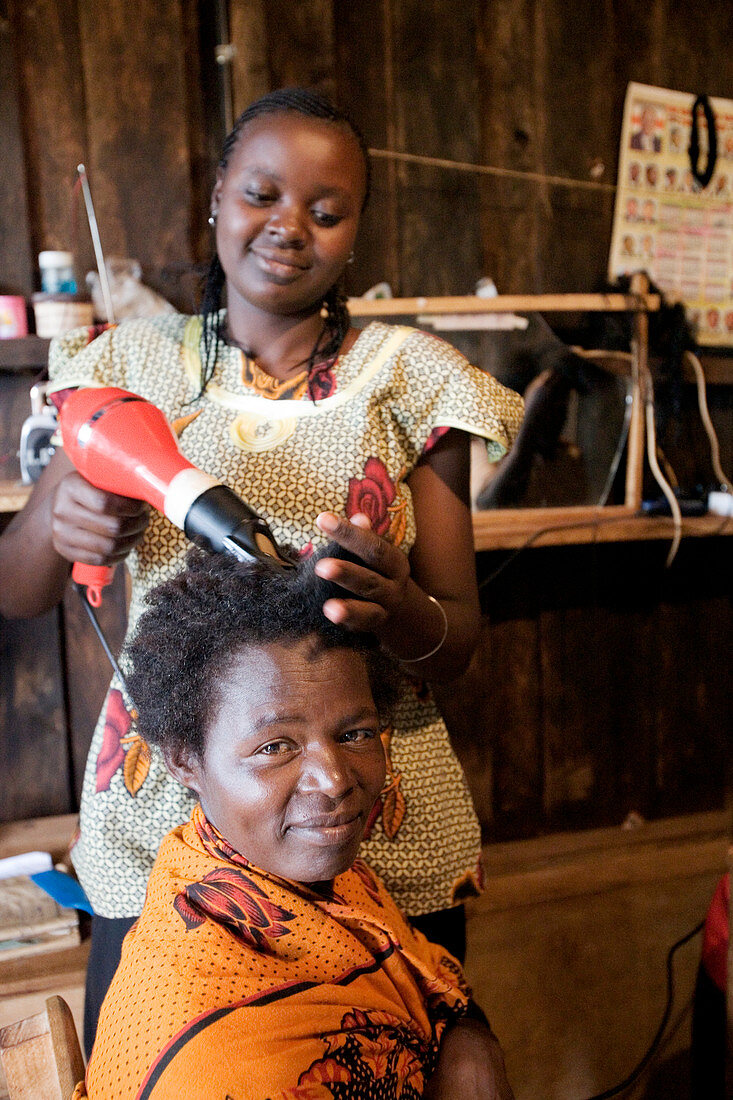 Hairdresser,Kenya