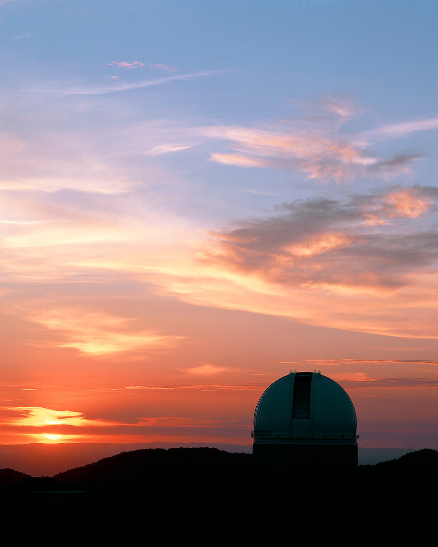 Sunset behind the Anglo-Australian Telescope