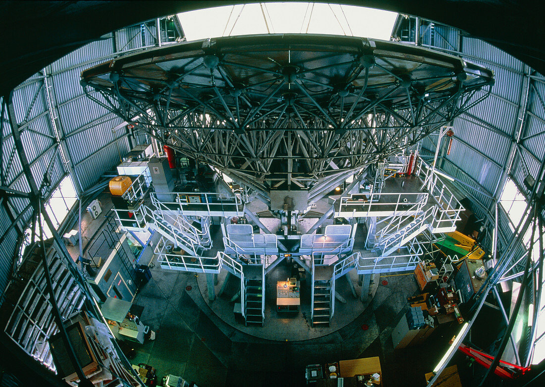 View of the James Clerk Maxwell Telescope,JCMT