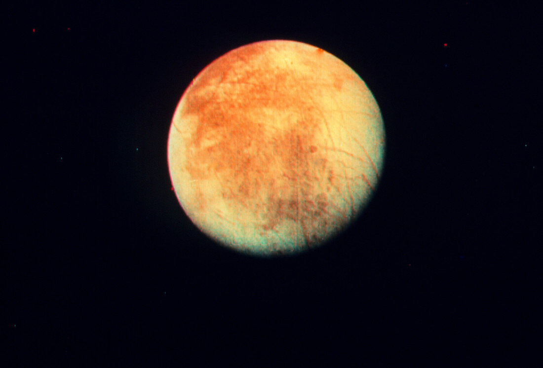 Europa photographed Voyager 1 spacecraft