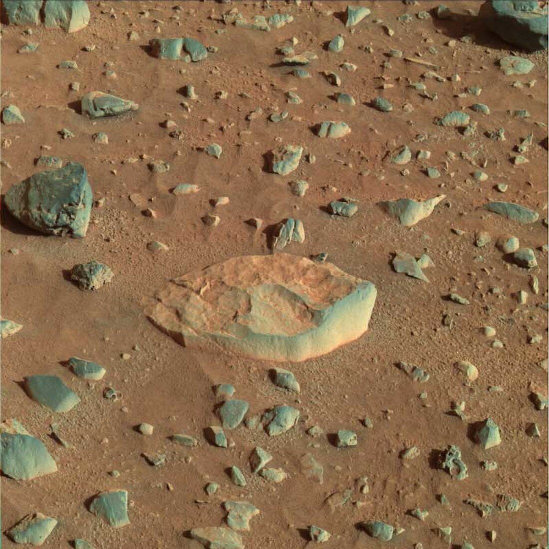 Martian rock 'White Boat'