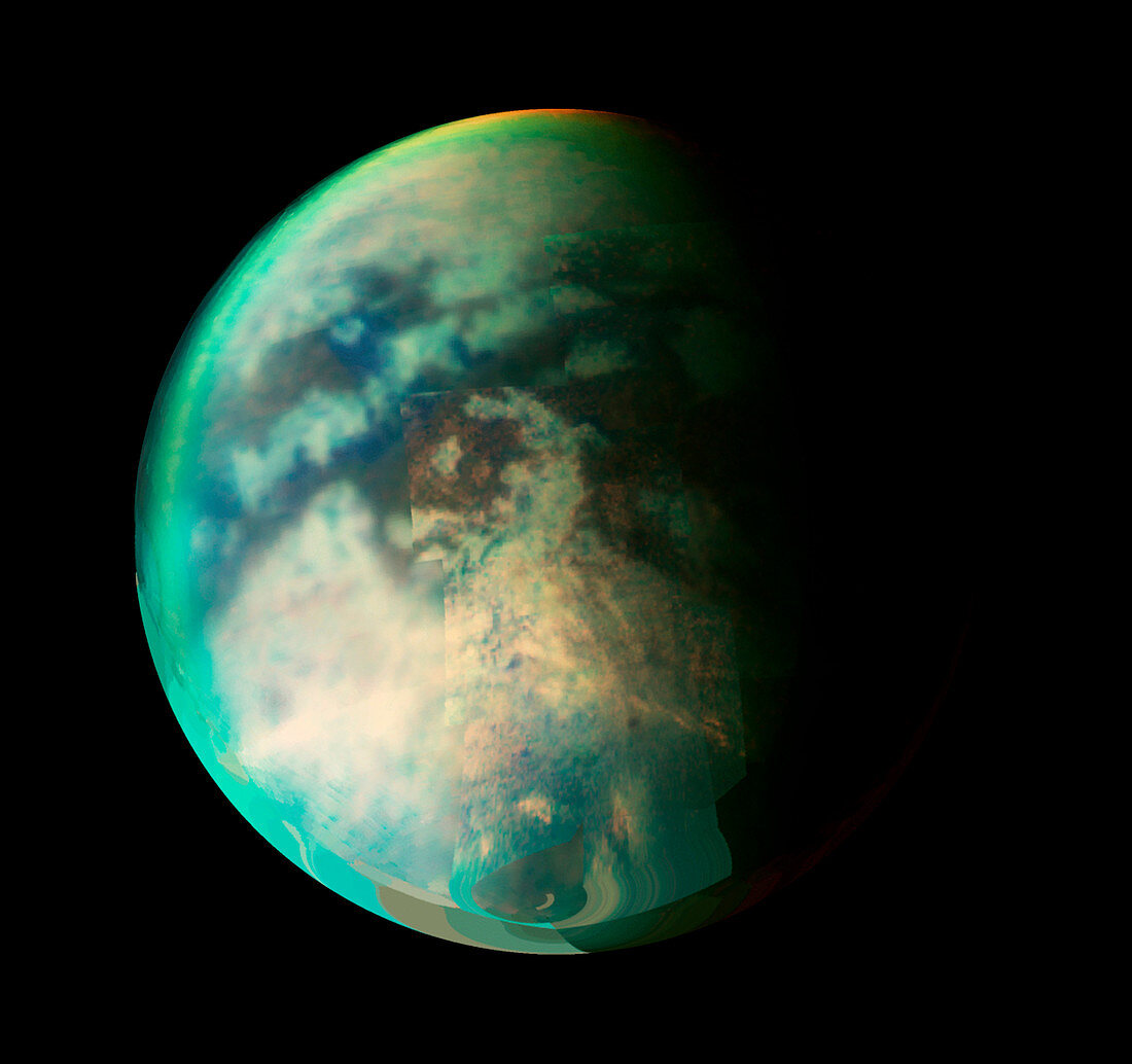Surface features on Titan,Cassini image