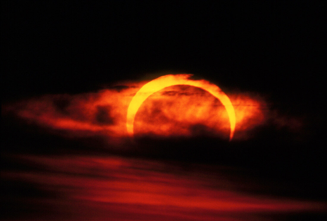 Annular solar eclipse,California,4/1/92