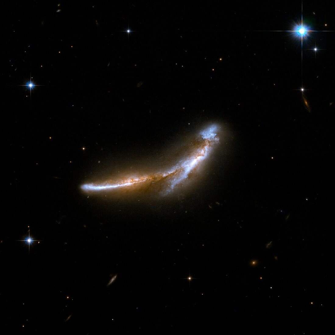 Interacting galaxy NGC 6670