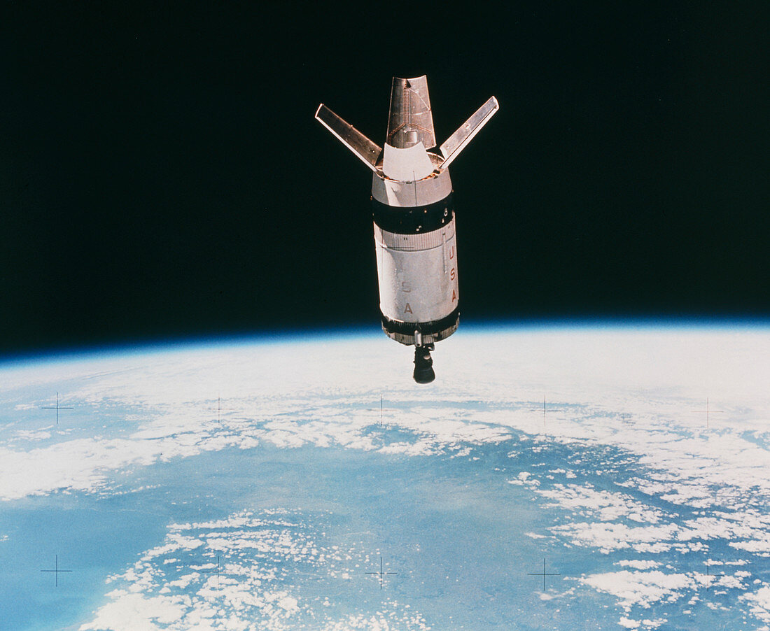 Skylab 3 expended second stage in Earth orbit