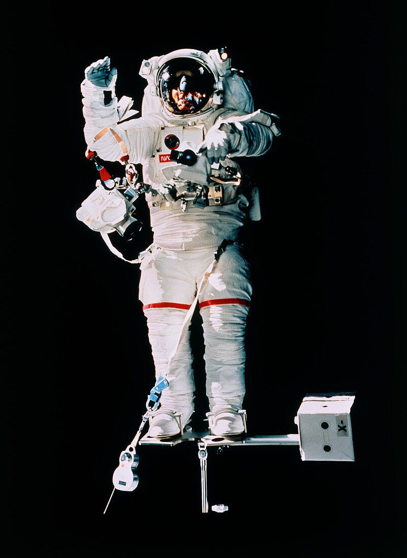 Spacewalk during shuttle mission STS-69