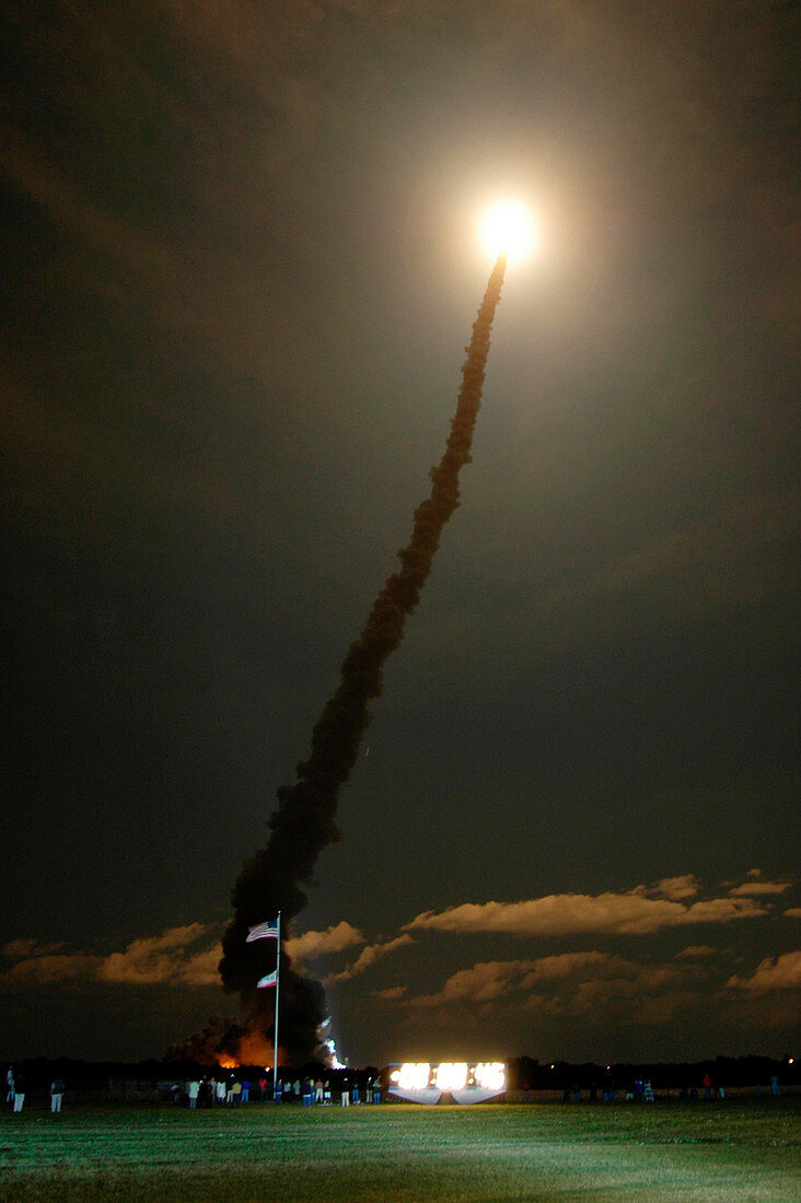 STS-116 Space Shuttle Discovery launch