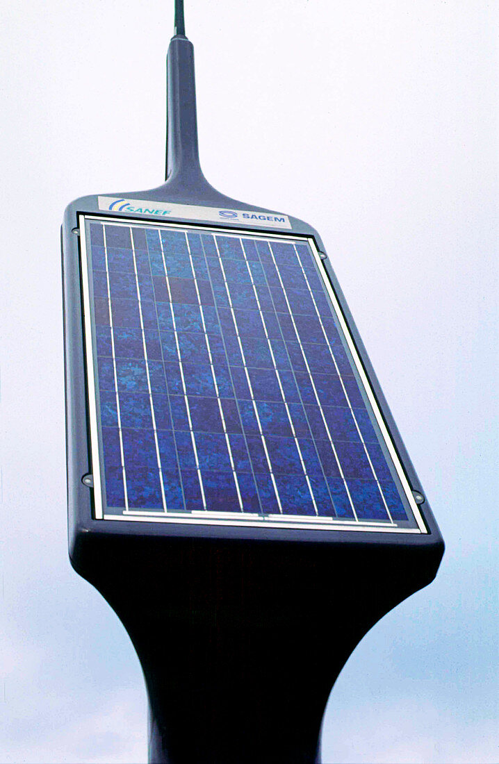 Solar panel for a motorway telephone