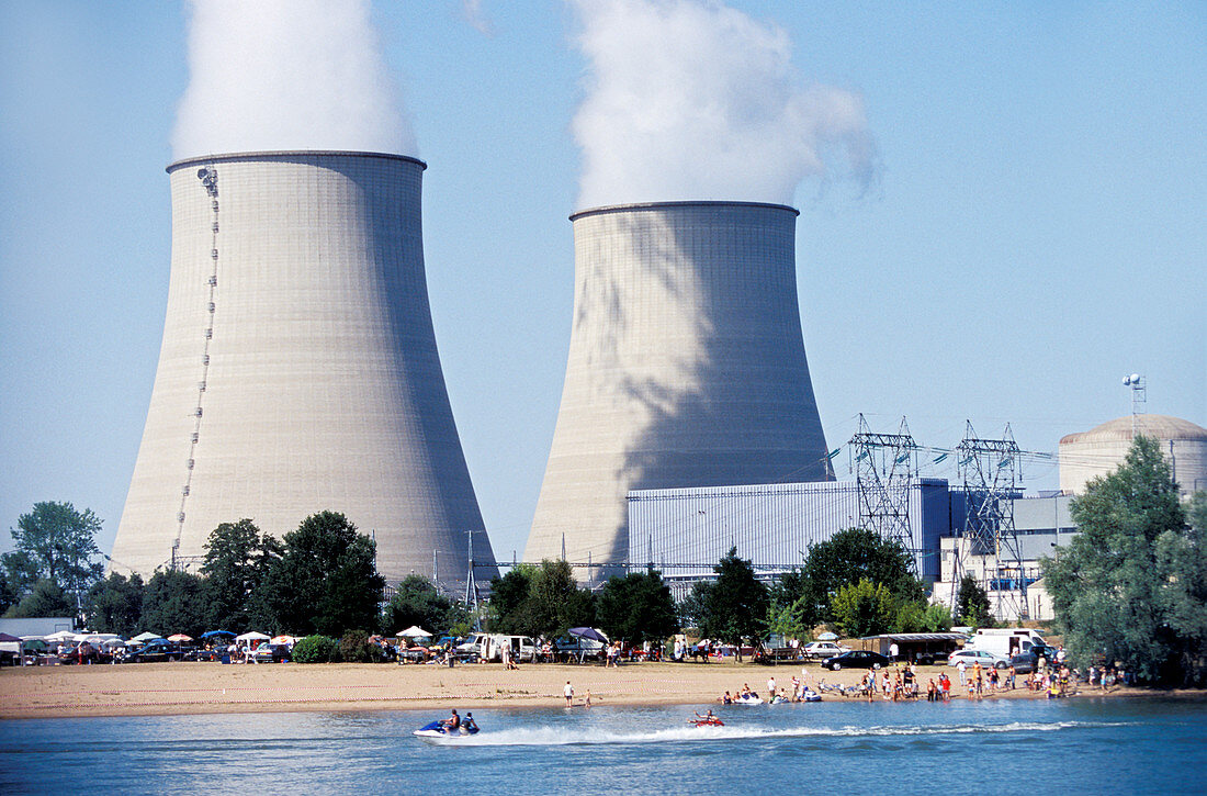 Nuclear power station,cooling towers