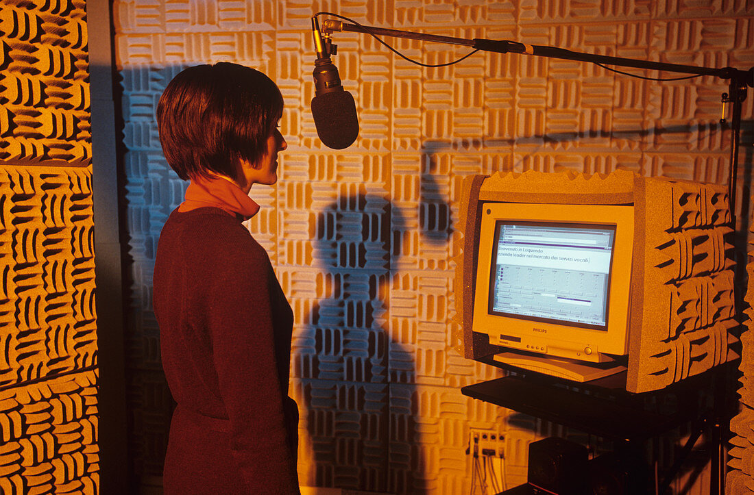 Sound recording booth