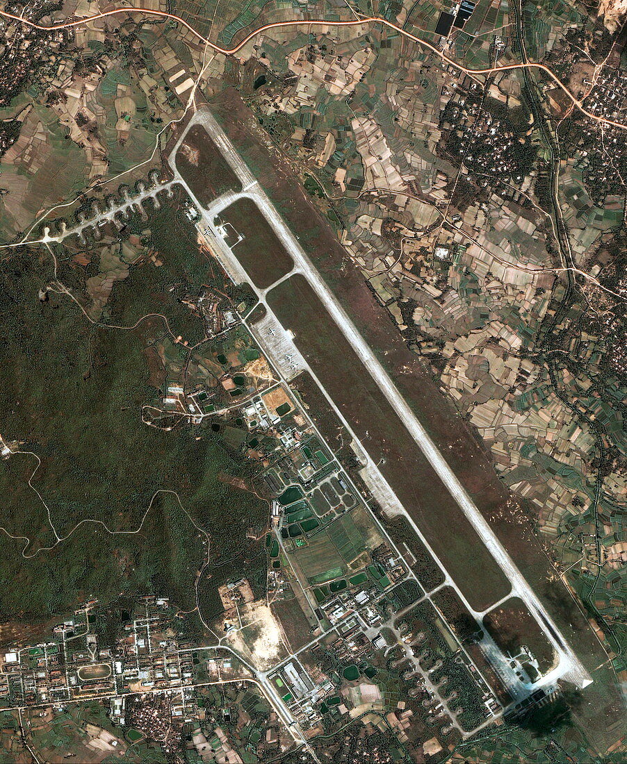 Chinese military airbase,Lingshui
