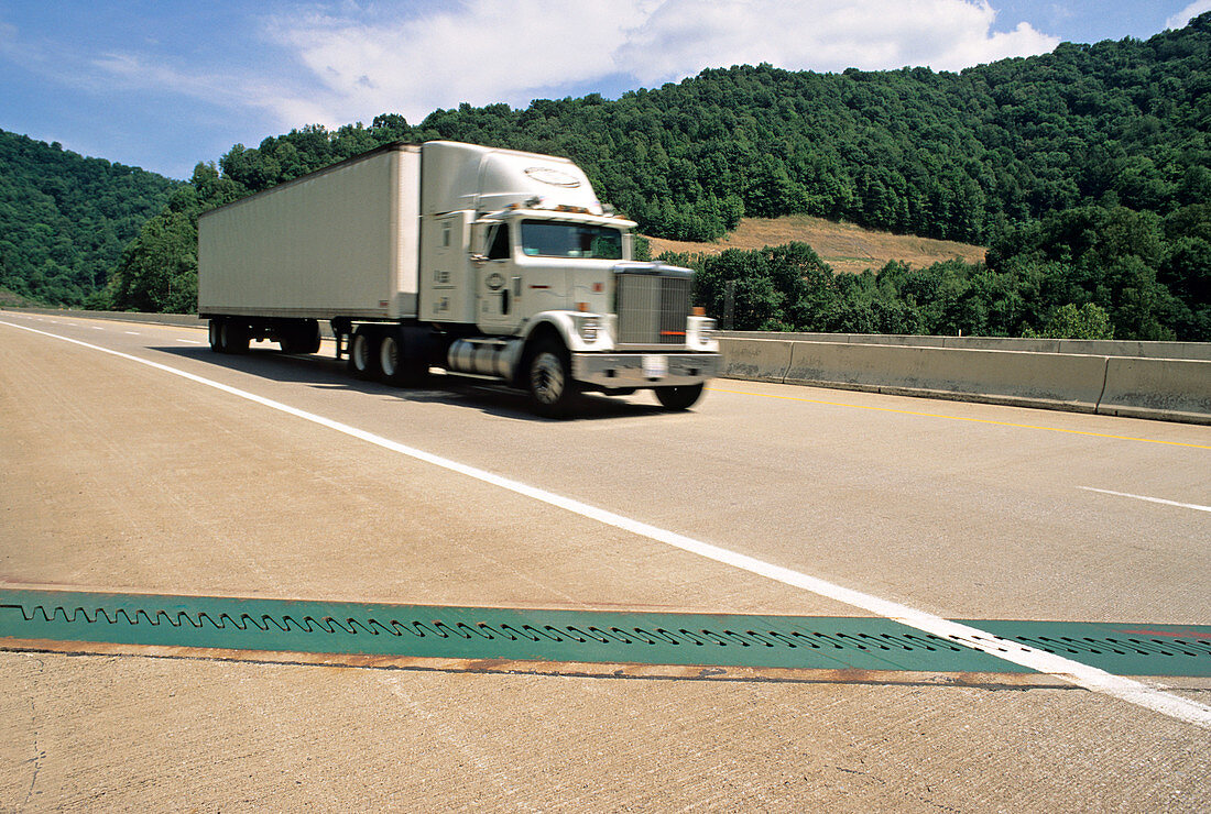 Bridge expansion joint