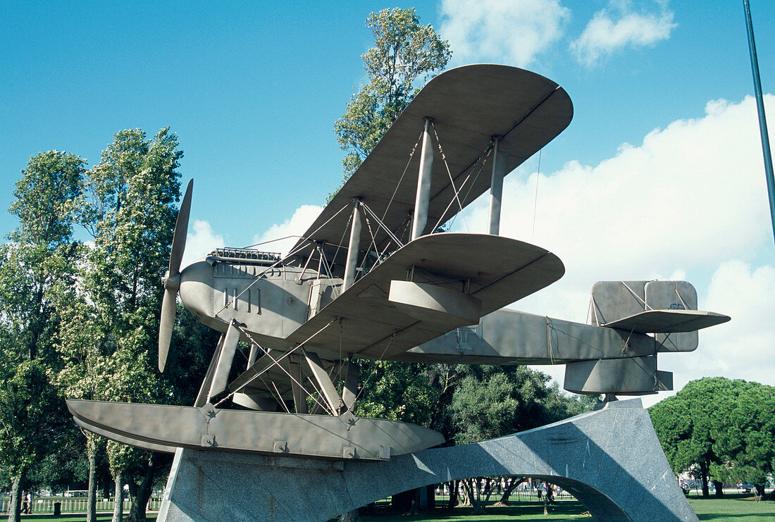 Aviation monument