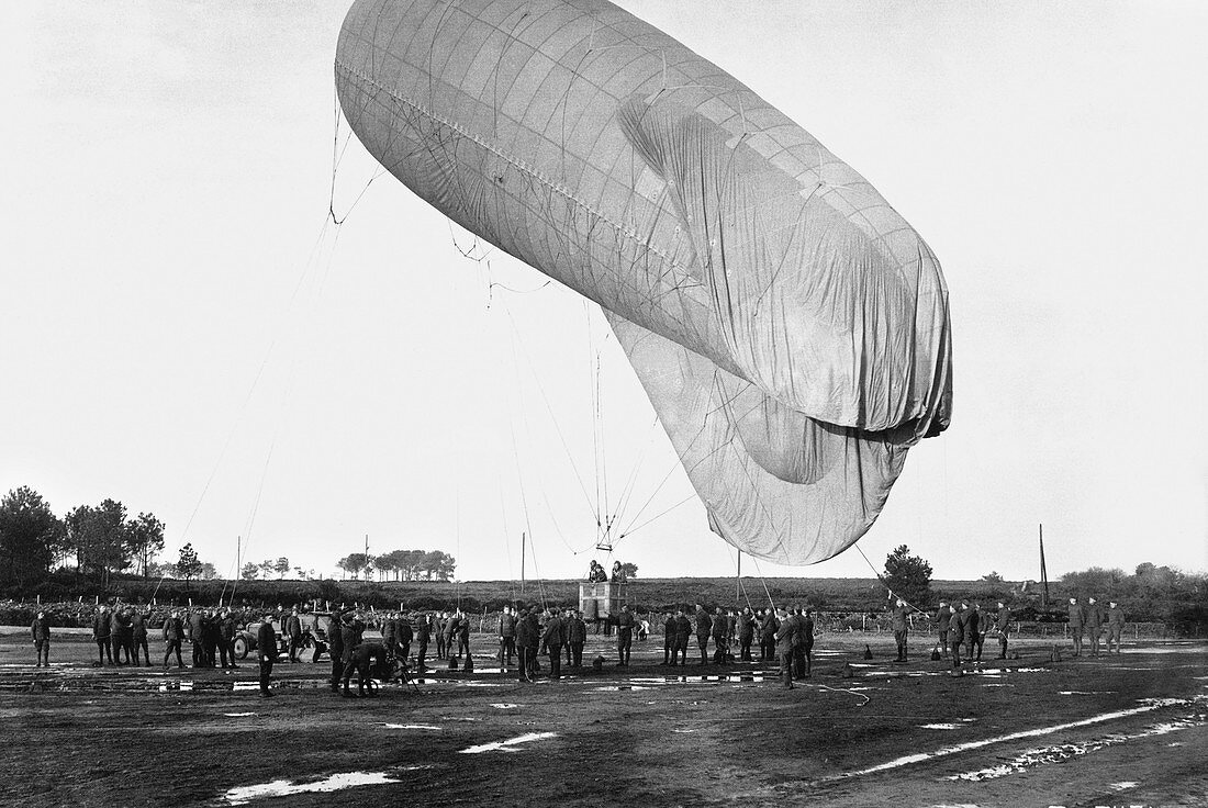 First World War airship launch