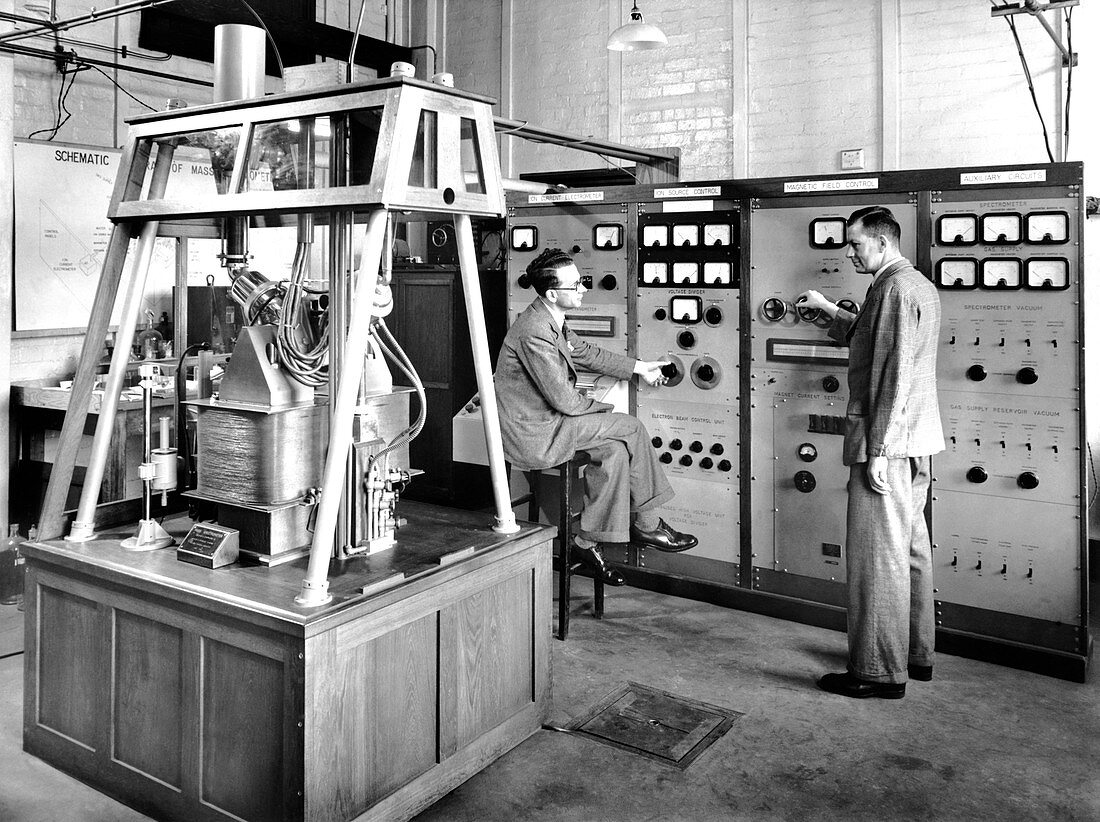 Mass spectrometer,1954