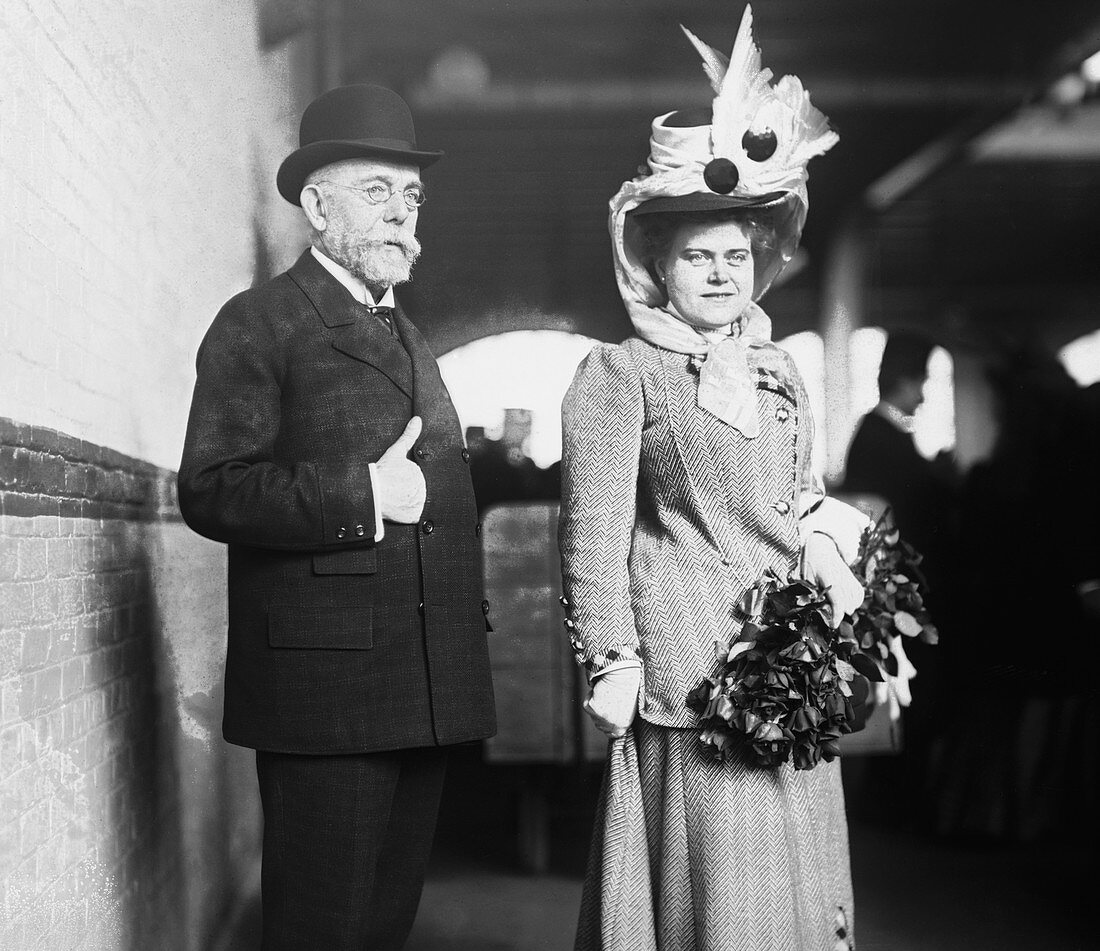 Robert Koch and wife,1908