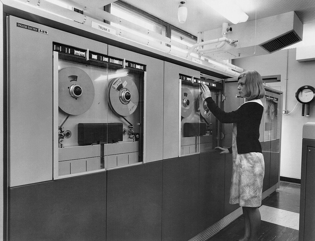 Met Office KDF9 computer,1965