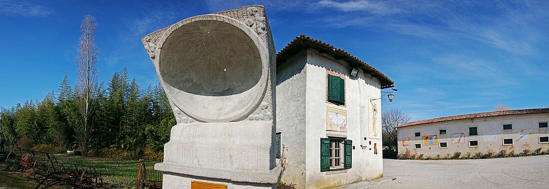 Italian sundials