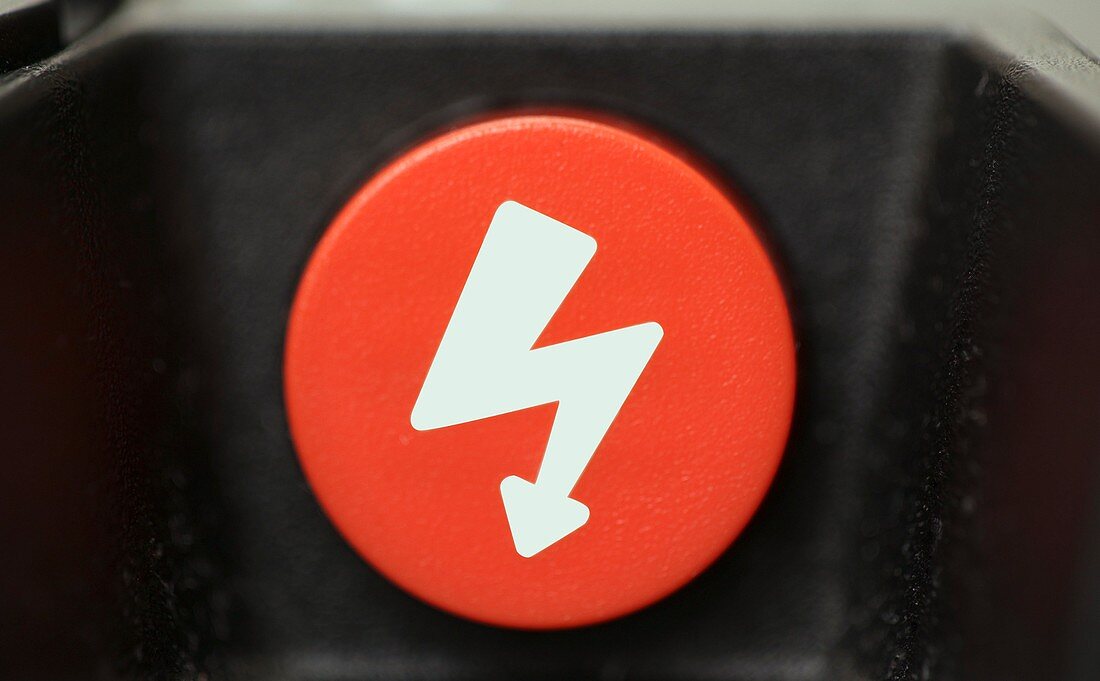Symbol on defibrillator paddle