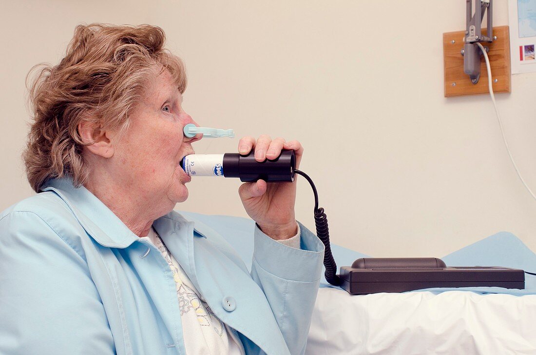 Spirometry test of a COPD patient