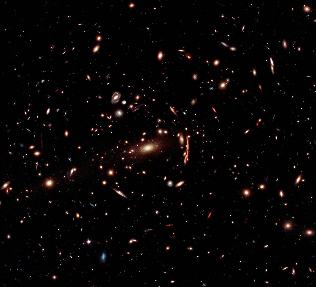Galaxy cluster MACS 1206,HST image
