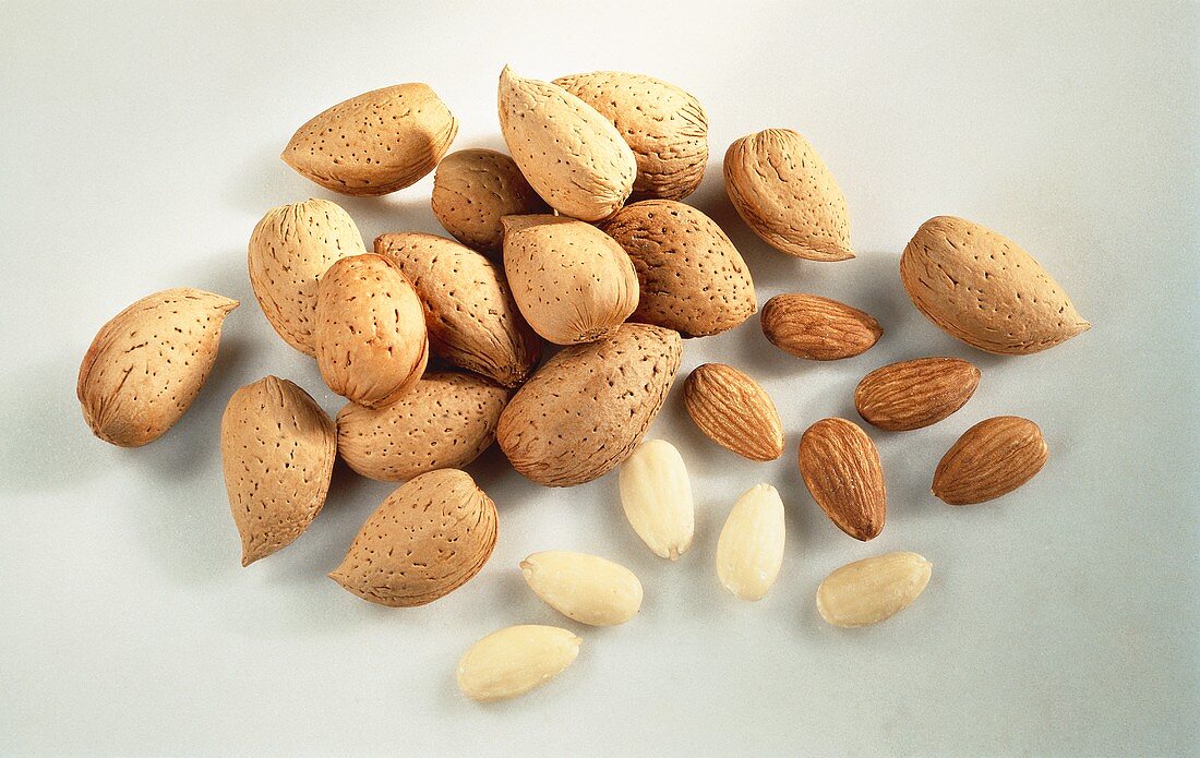 Whole Almonds; Shelled and Blanched Almonds