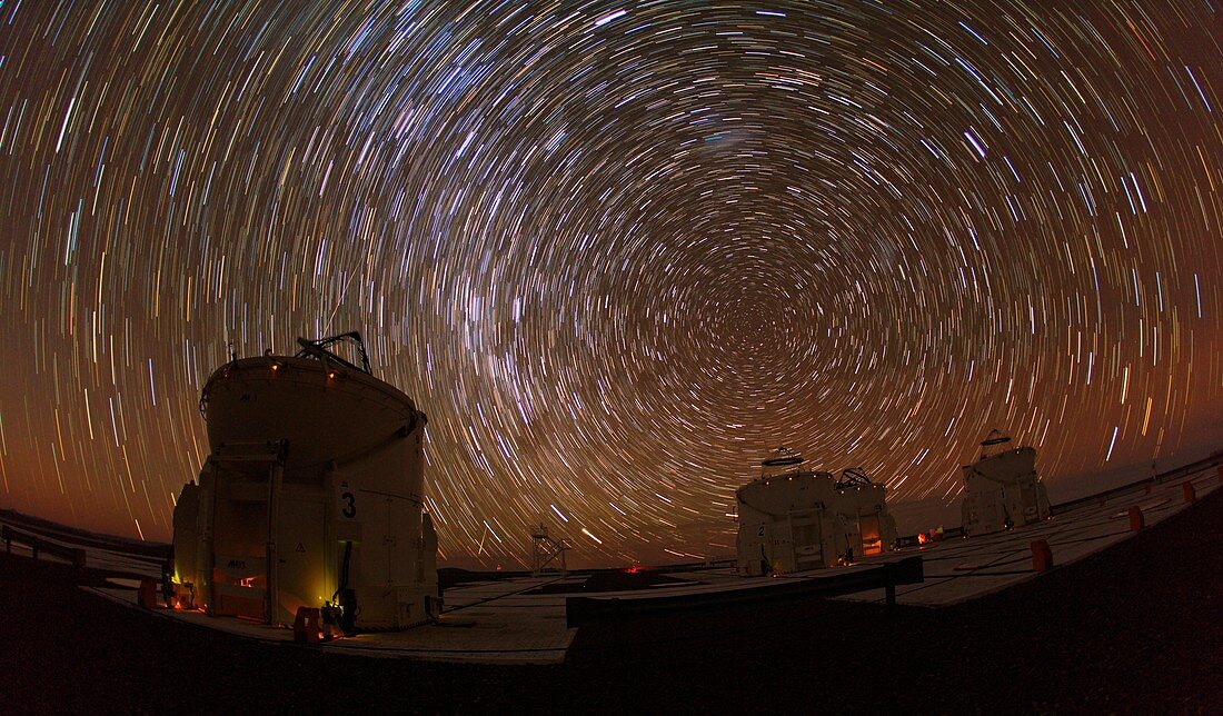 Paranal Observatory under star trails