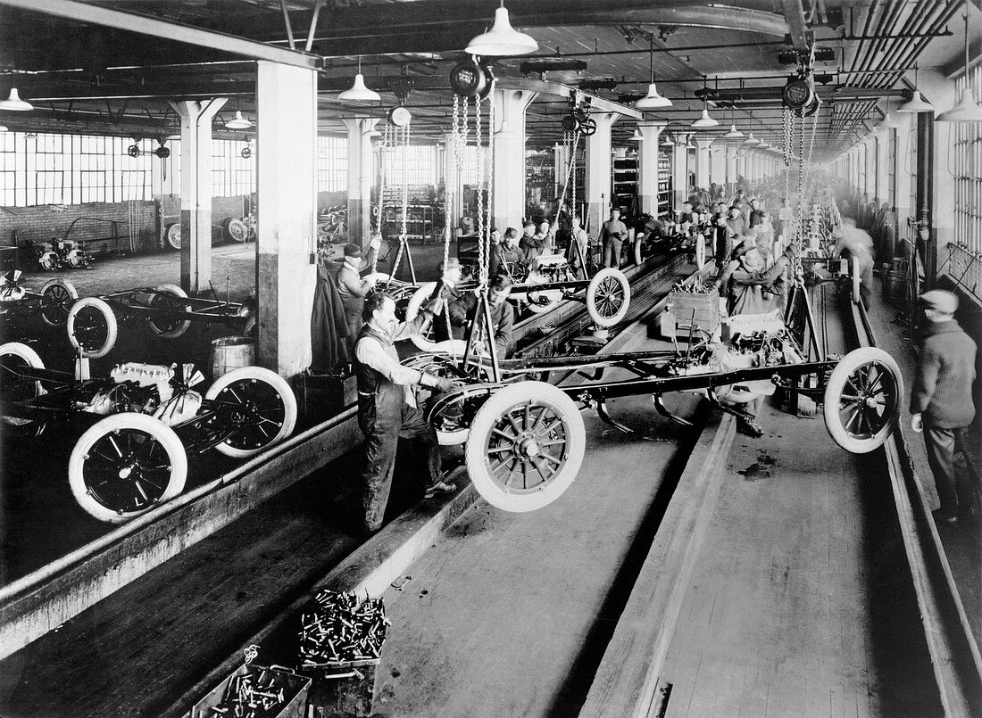 Dodge Brothers automobile factory,1915