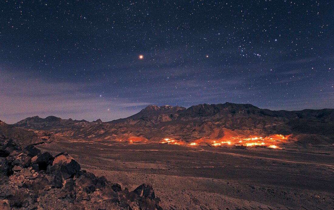 Mars over Taftan volcano,Iran