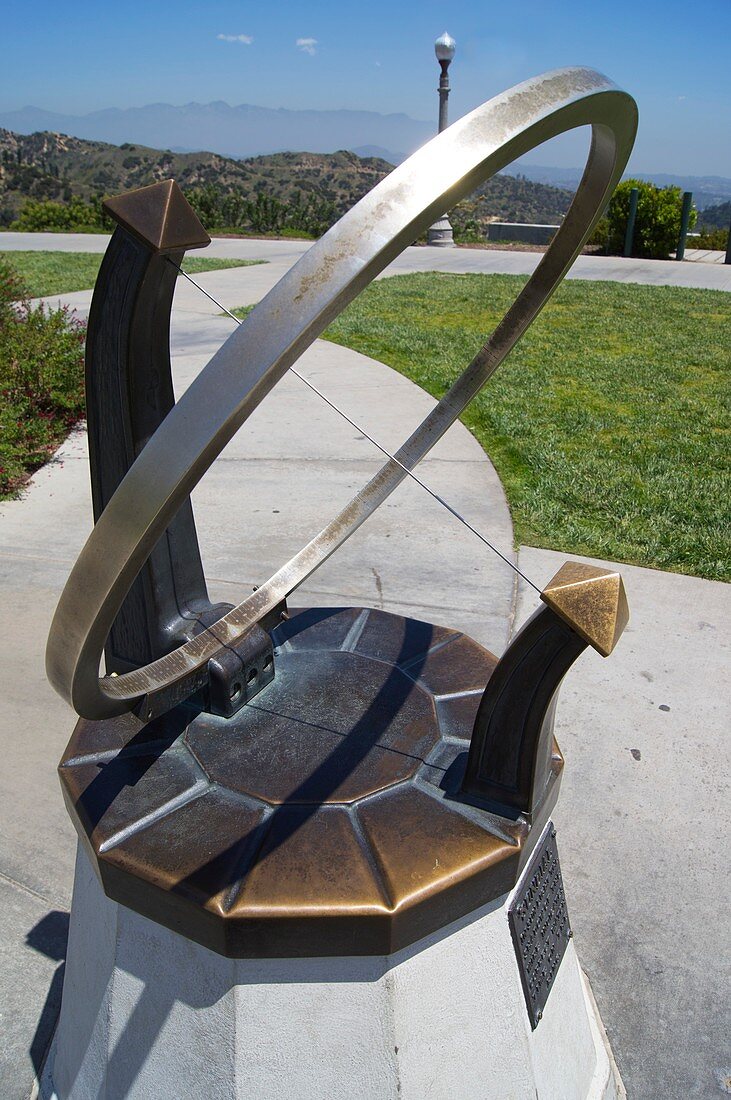 Sundial at Griffith Observatory,LA