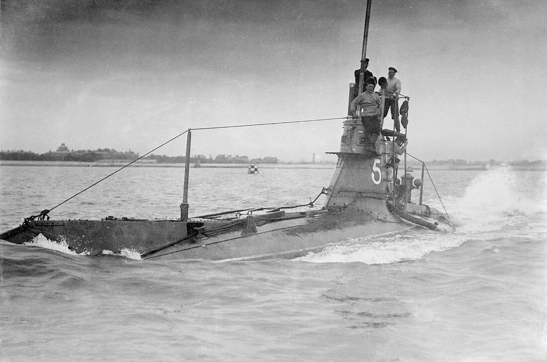 HMS A5,Royal Nay submarine,1910s