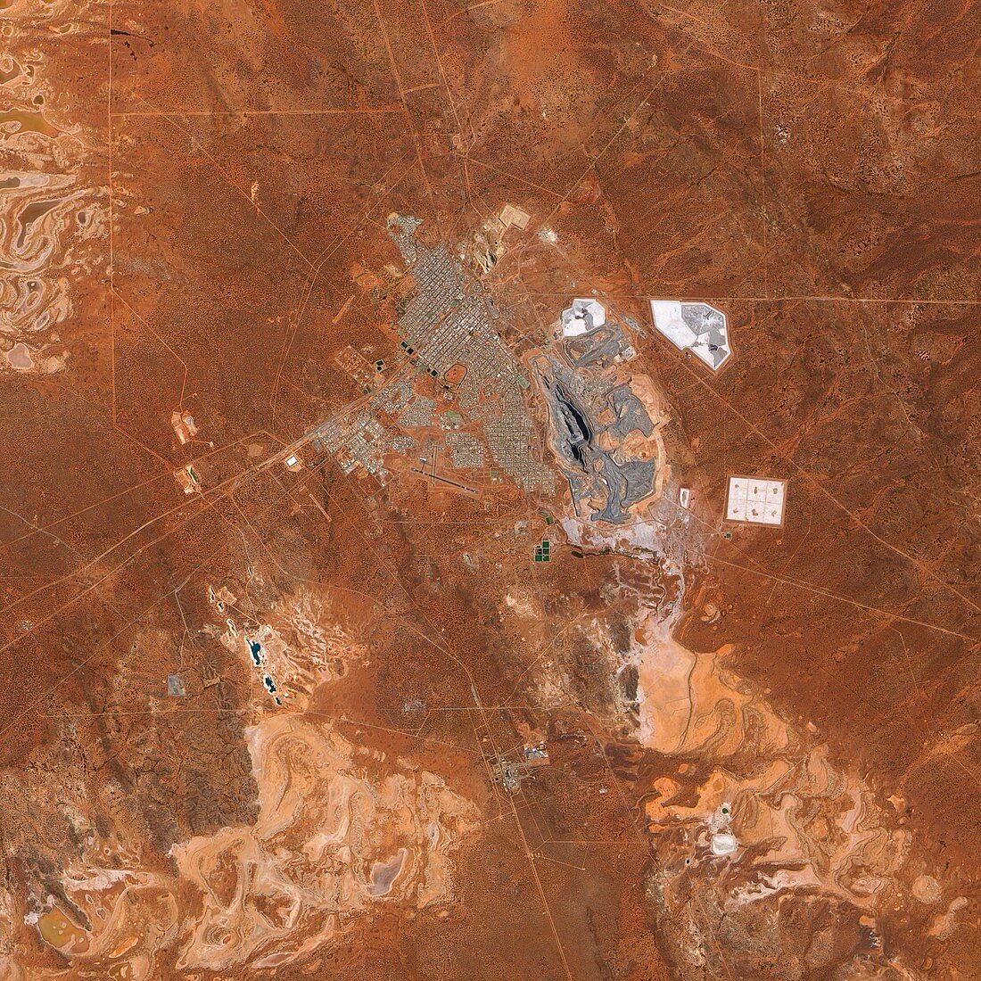 Kalgoorlie and Super Pit mine,Australia
