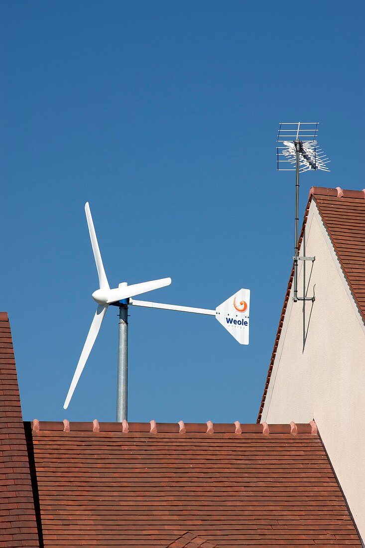 Domestic wind turbine