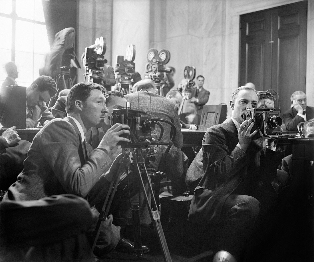 Reporters filming law hearings,1939