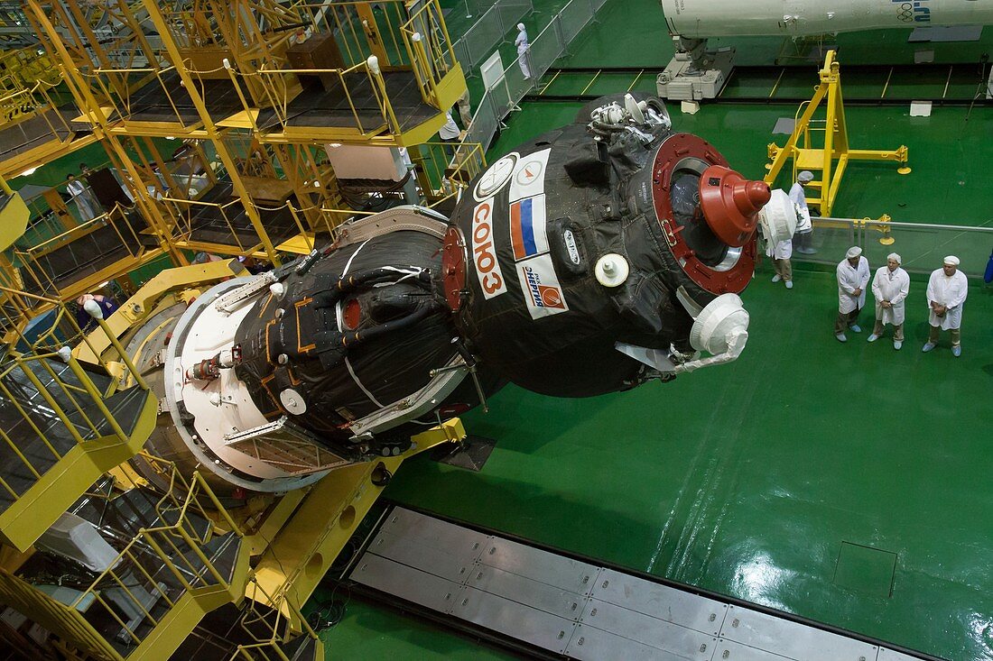 Soyuz-TMA spacecraft launch preparations