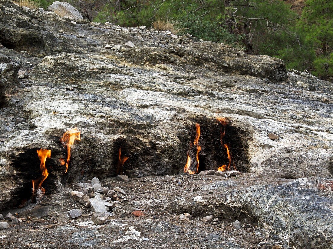 Yanartas flaming rocks
