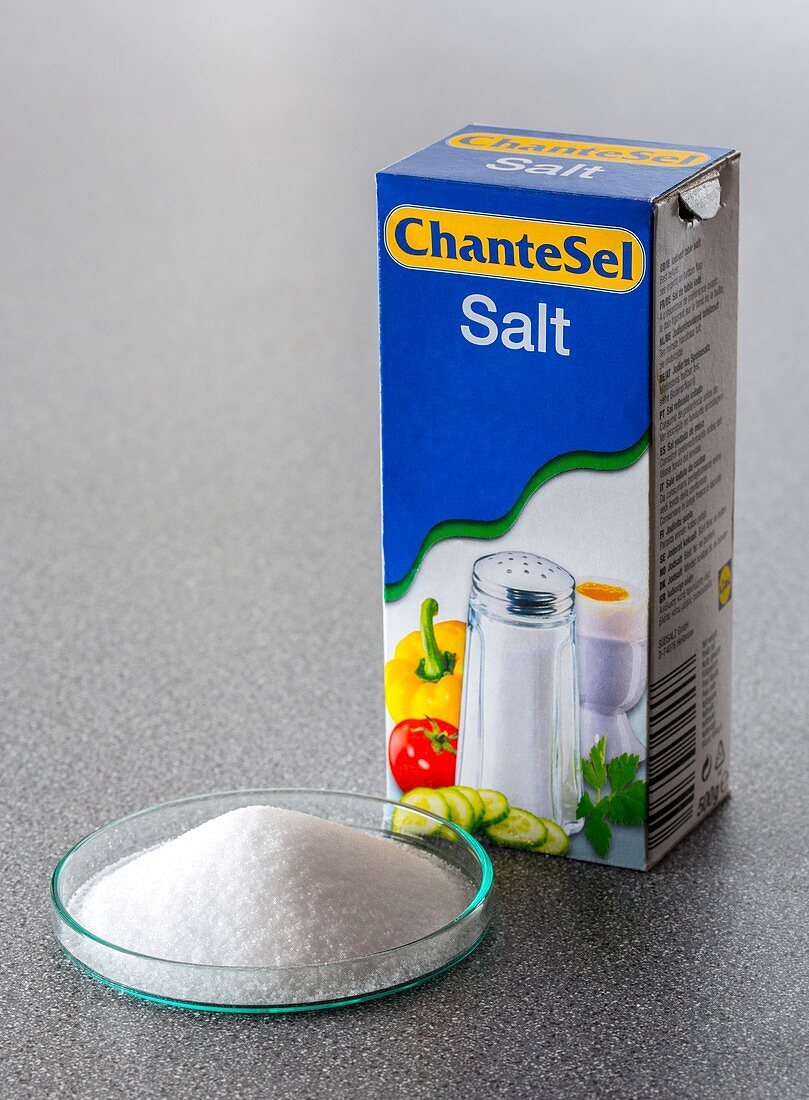 Salt packet and a mole of sodium chloride