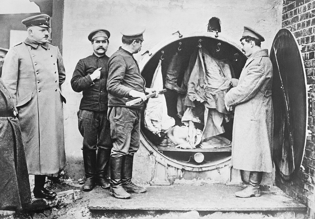 Disinfecting prisoners clothes,WWI