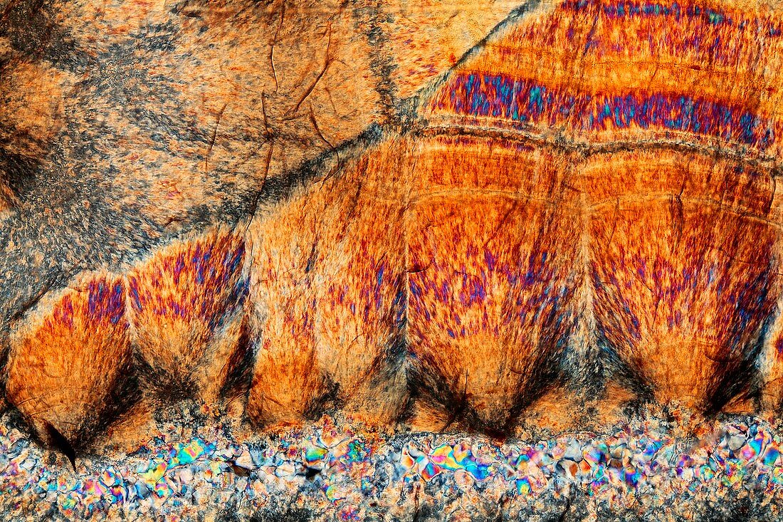 Agate. polarised light micrograph
