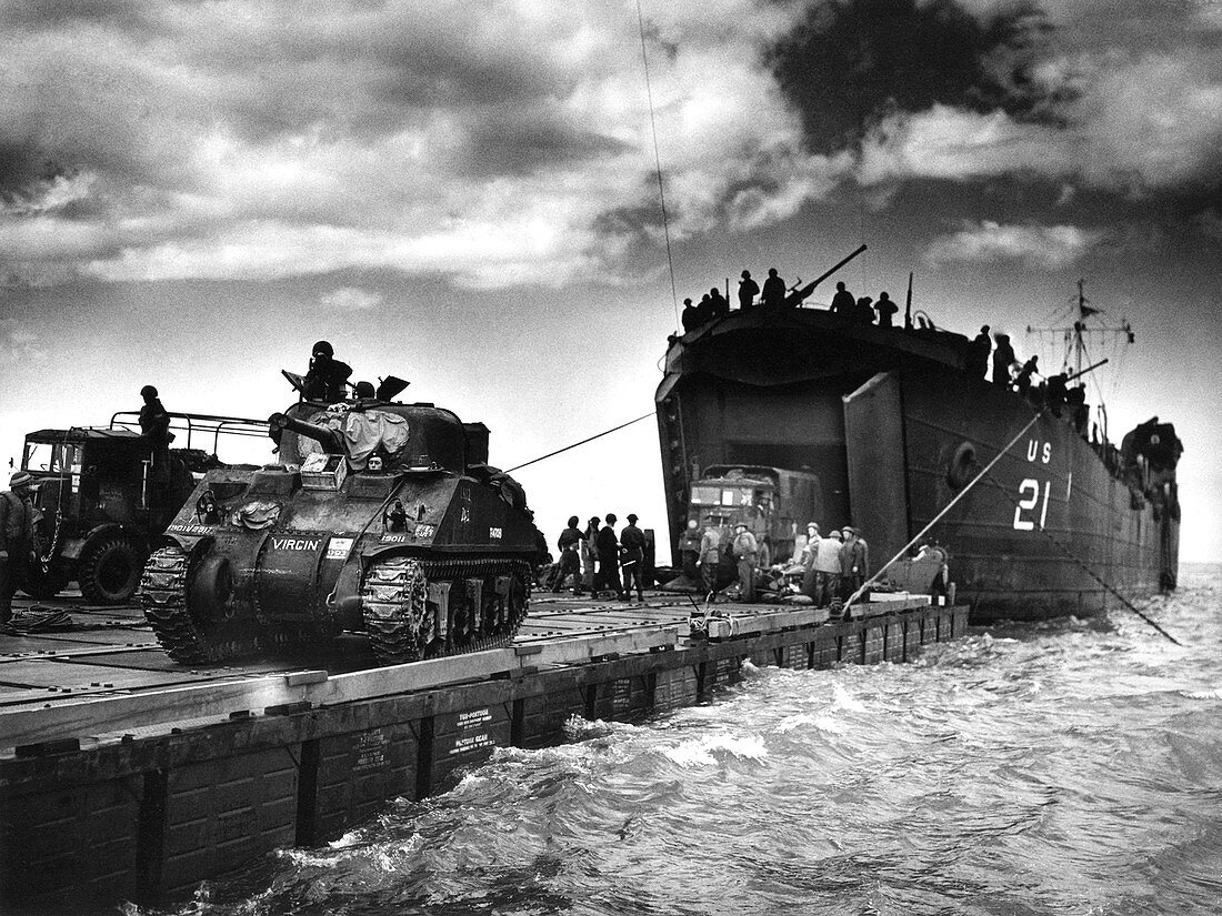 D-Day landings harbour,1944