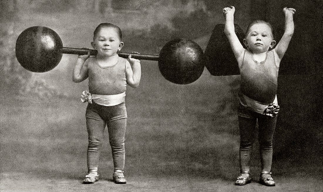 Weightlifting dwarfism exhibits,1918
