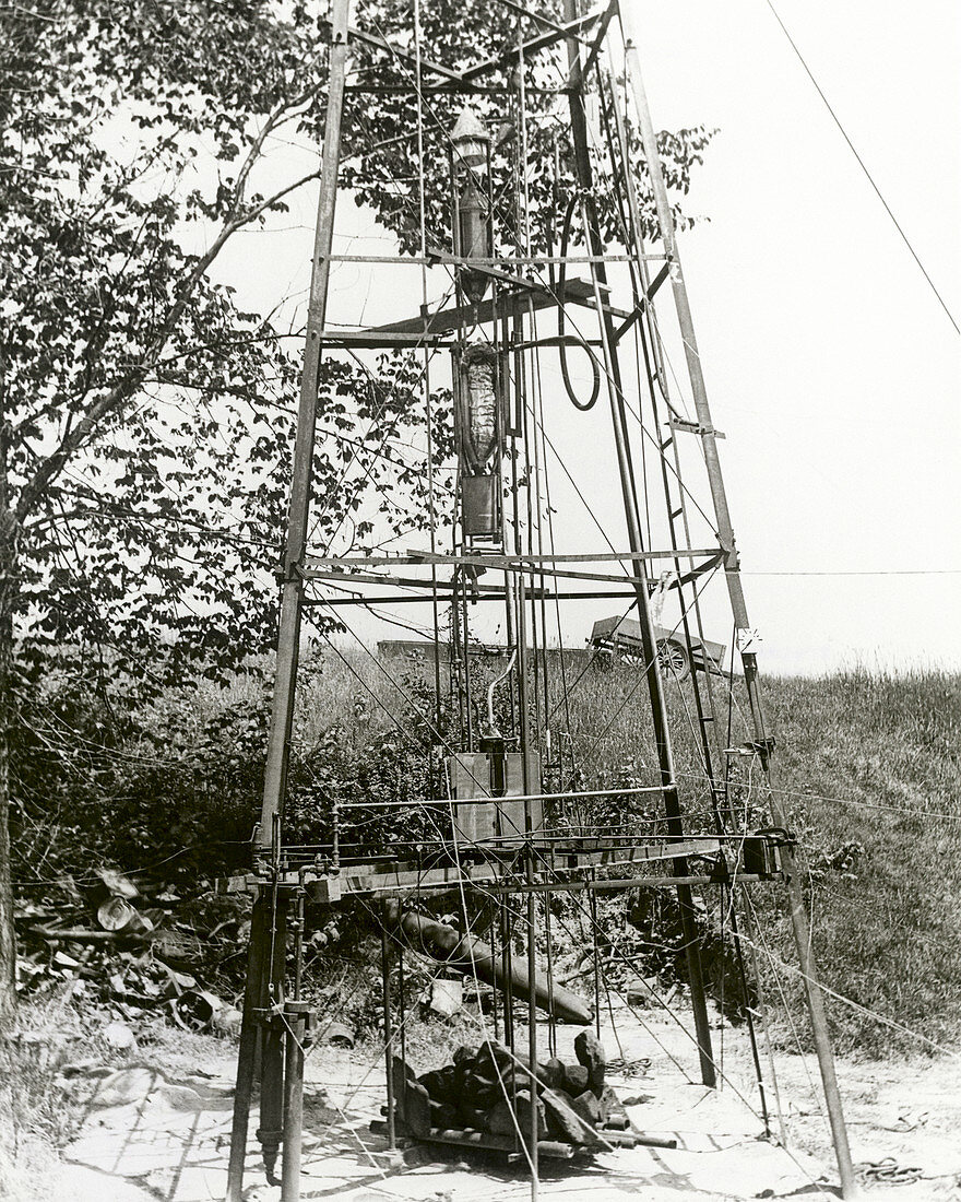 Goddard rocket in launch tower,1929
