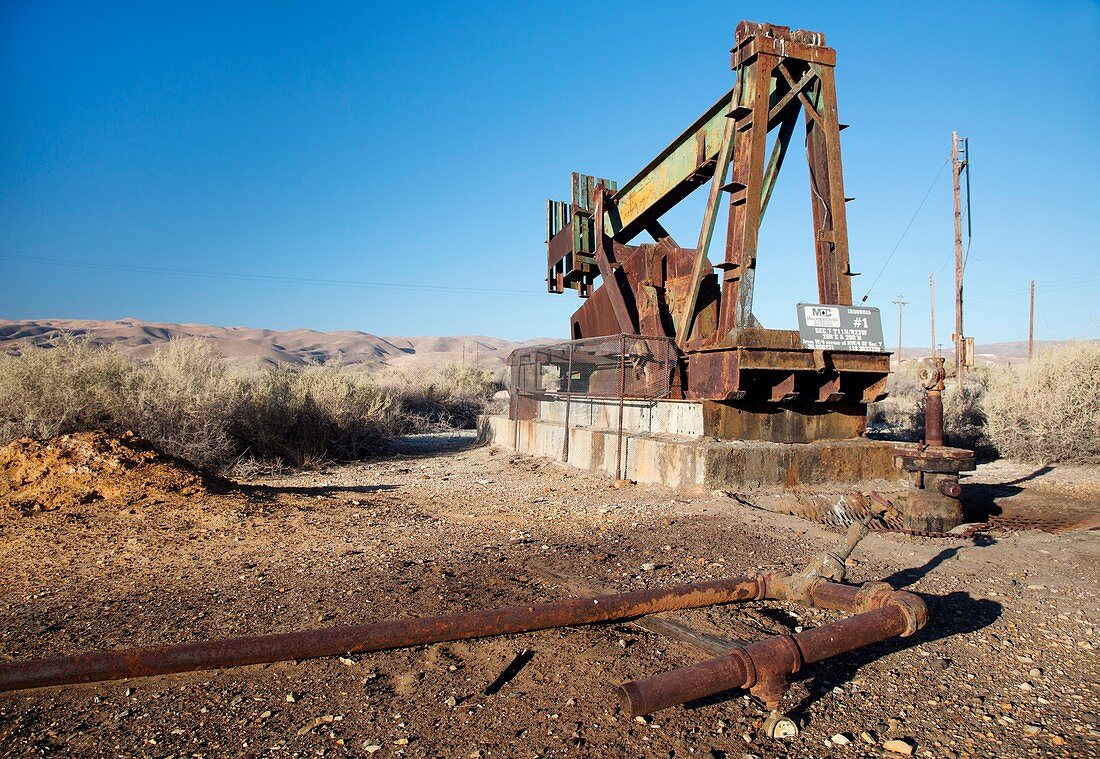 Abandoned oil well