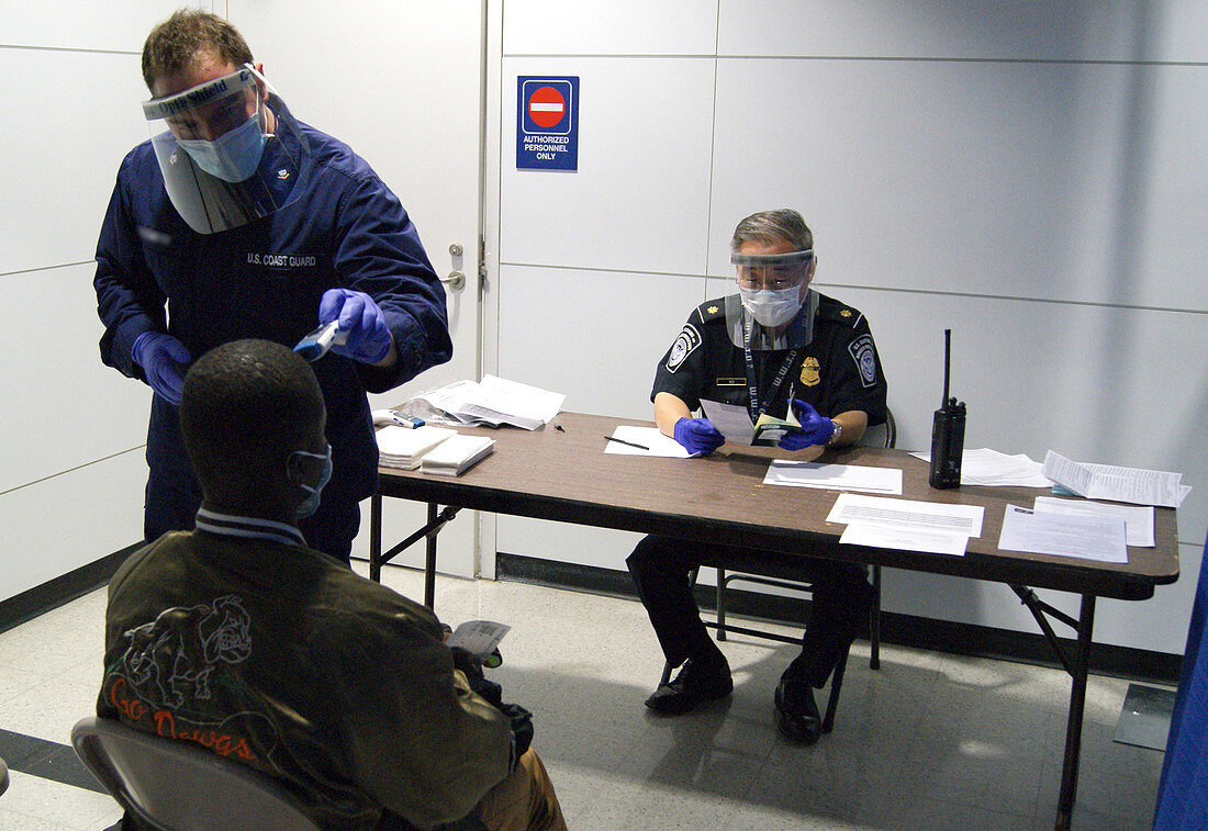 Airport ebola screening,USA