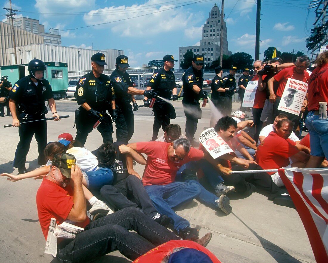 Police and demonstrators,USA